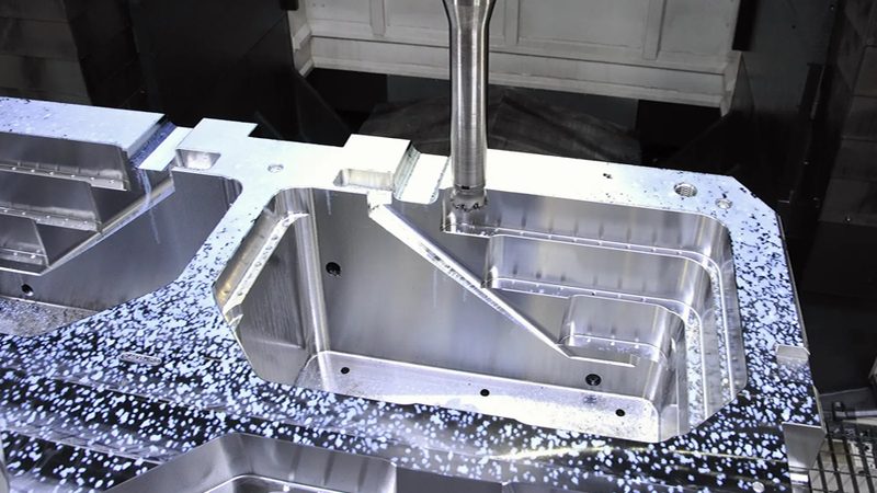高精度冲压模具选型要点：精准把握尺寸与材料